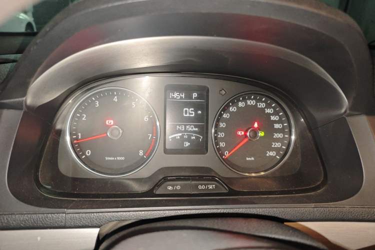 Used Volkswagen Lavida 2013 Revised Version 1.4 TSI DSG Comfort Edition Instrument Cluster