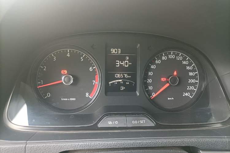 Used Volkswagen Lavida 2013 Revised Classic 1.6L Manual Fashion Edition Instrument Cluster