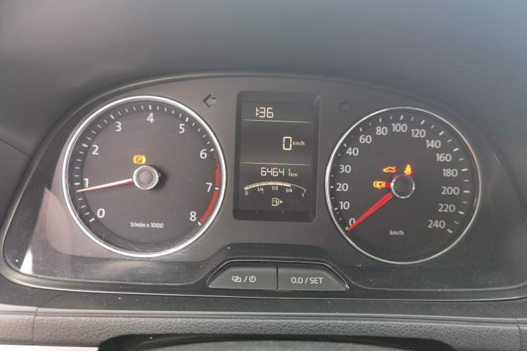 Used Volkswagen Lavida 2013 Restyled Classic 1.6L Manual Comfort Edition Instrument Cluster