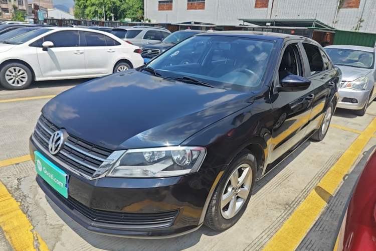 Used Volkswagen Lavida 2013 Revised Classic 1.6L Automatic Fashion Edition Guazi used car, China used car export, Used car for sale, Used  cars, Cheapest cars for sale
