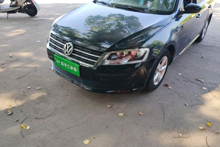 Used Volkswagen Lavida 2013 Revised Classic 1.6L Automatic Fashion Edition Left Front Headlight
