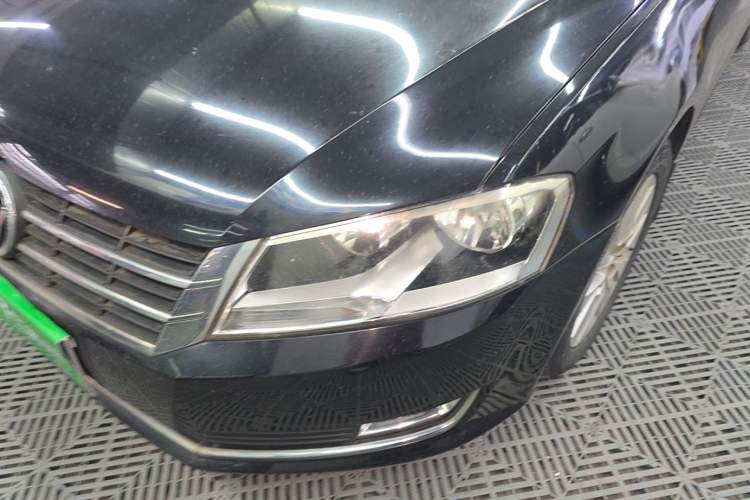 Used Volkswagen Lavida 2013 Restyled Classic 1.6L Manual Comfort Edition Left Front Headlight