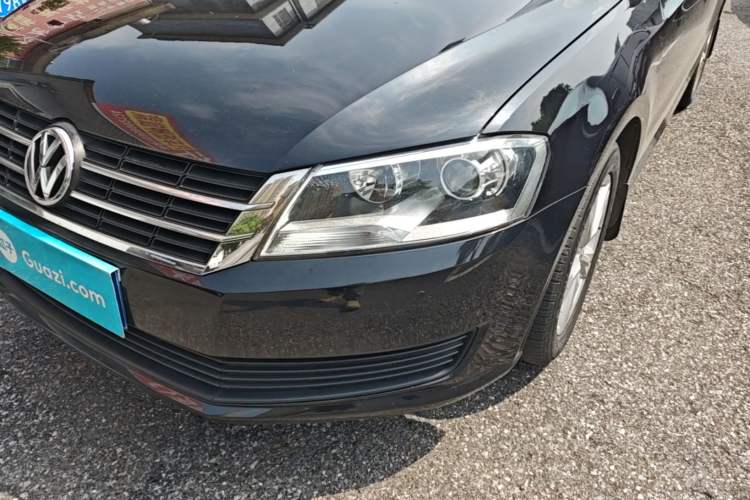Used Volkswagen Lavida 2013 Revised Classic 1.6L Manual Fashion Edition Left Front Headlight