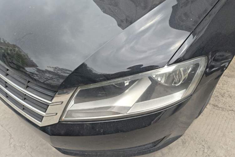 Used Volkswagen Lavida 2013 Revised Classic 1.6L Automatic Fashion Edition Left Front Headlight