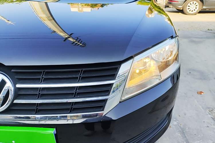 Used Volkswagen Lavida 2013 Revised Classic 1.6L Automatic Fashion Edition Left Front Headlight