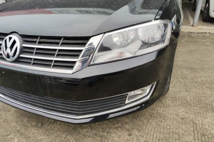 Used Volkswagen Lavida 2013 Restyled Classic 1.6L Automatic Comfort Edition Left Front Headlight