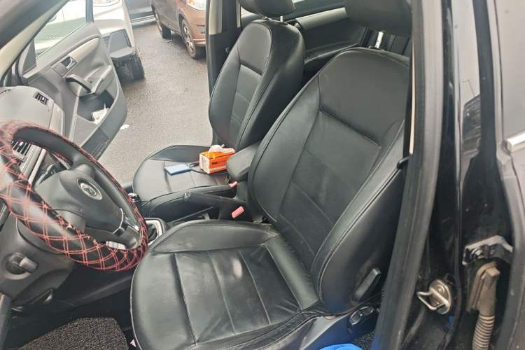 Used Volkswagen Lavida 2013 1.6L Manual Comfort Edition Left Front Seat
