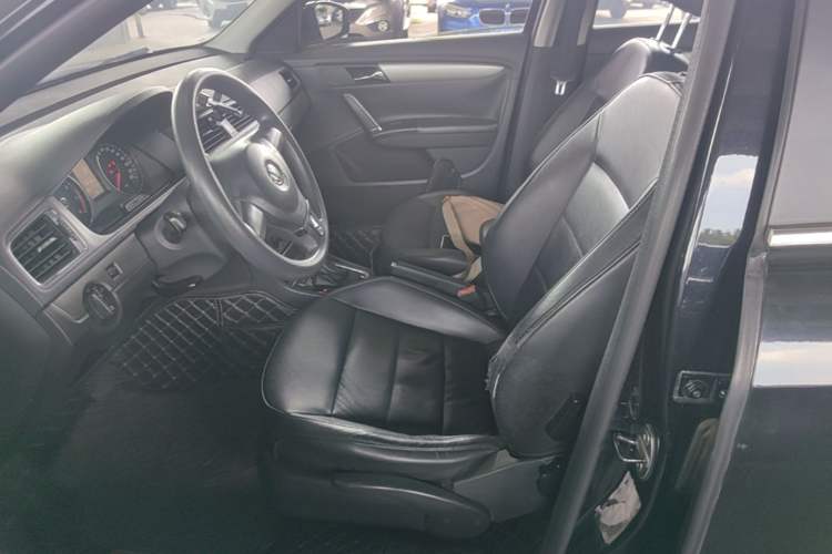 Used Volkswagen Lavida 2013 Revised Version 1.4 TSI DSG Comfort Edition Left Front Seat