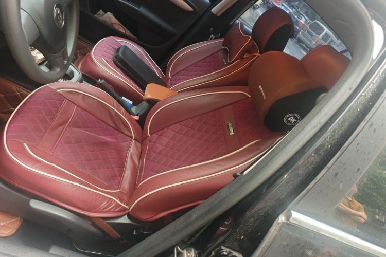 Used Volkswagen Lavida 2013 1.6L Automatic Fashion Edition Left Front Seat