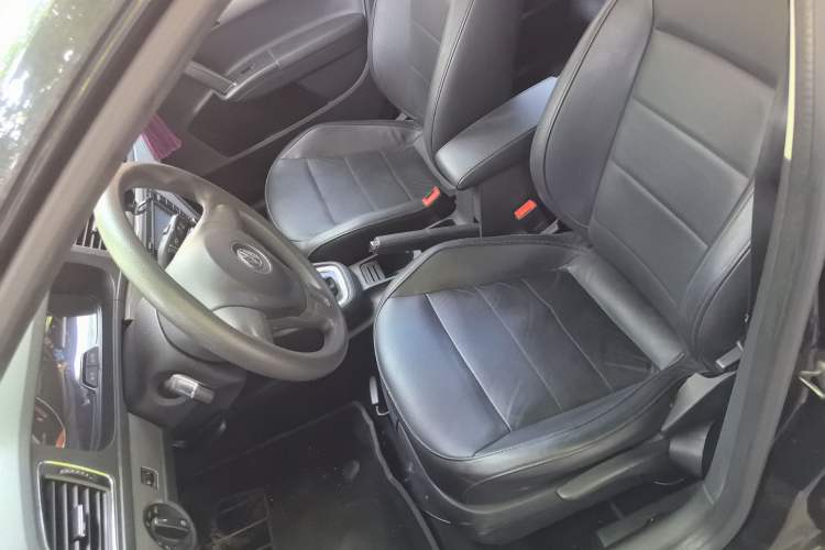 Used Volkswagen Lavida 2013 Revised Version 1.4 TSI DSG Comfort Edition Left Front Seat