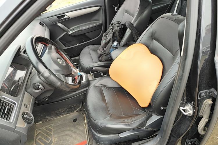 Used Volkswagen Lavida 2013 Restyled Classic 1.6L Manual Comfort Edition Left Front Seat
