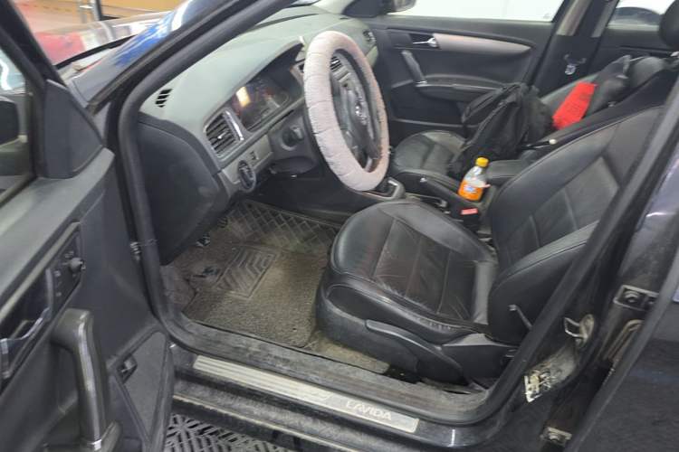 Used Volkswagen Lavida 2013 Restyled Classic 1.6L Manual Comfort Edition Left Front Seat
