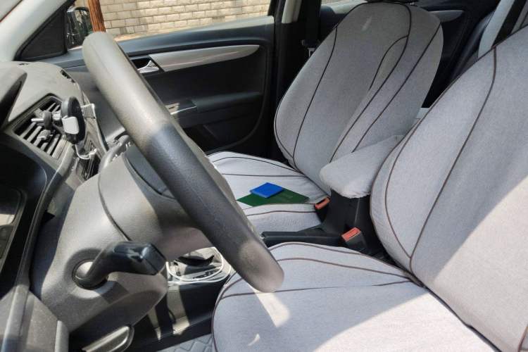 Used Volkswagen Lavida 2013 Revised Classic 1.6L Automatic Fashion Edition Left Front Seat