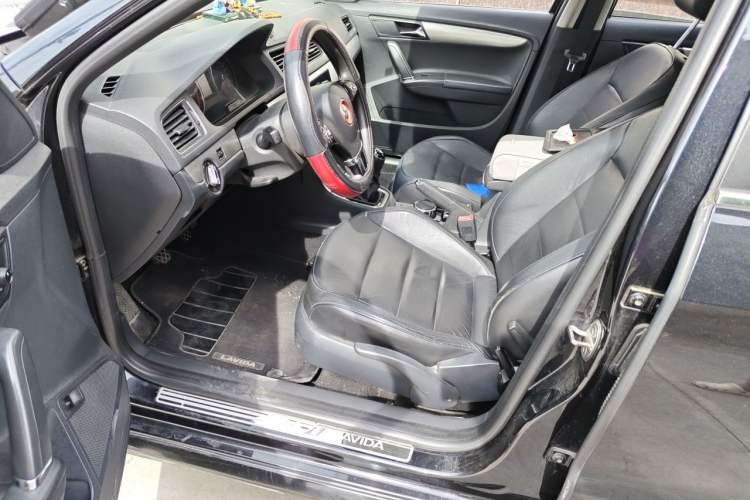 Used Volkswagen Lavida 2013 Restyled Classic 1.6L Manual Comfort Edition Left Front Seat