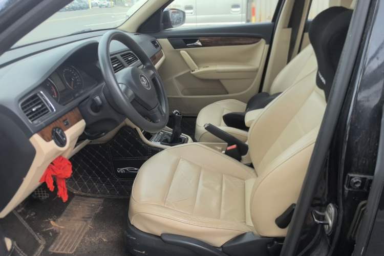 Used Volkswagen Lavida 2013 Restyled Classic 1.6L Manual Comfort Edition Left Front Seat