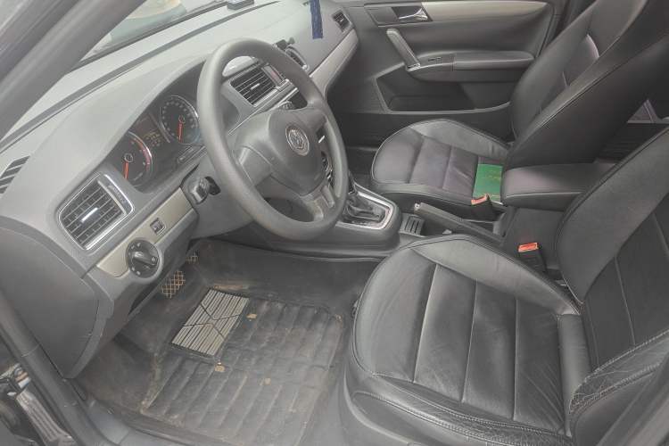 Used Volkswagen Lavida 2013 1.4TSI DSG Comfort Edition Left Front Seat