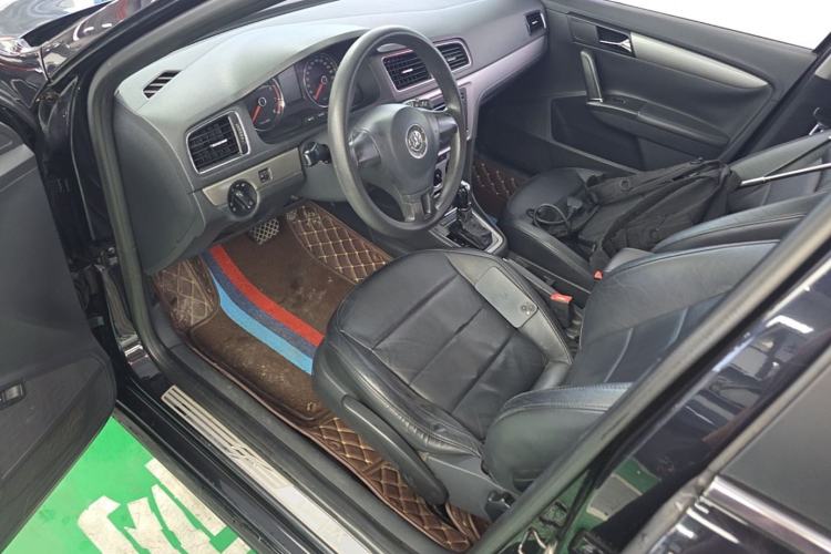 Used Volkswagen Lavida 2013 1.4TSI DSG Comfort Edition Left Front Seat