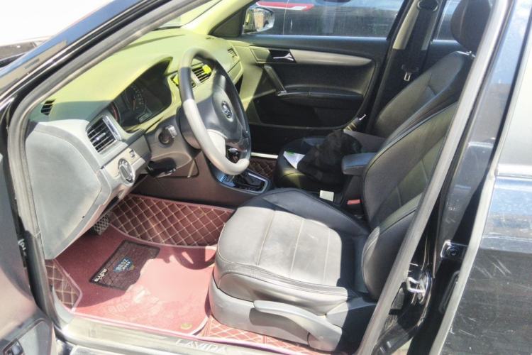 Used Volkswagen Lavida 2013 Revised Version 1.4 TSI DSG Comfort Edition Left Front Seat