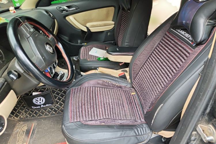 Used Volkswagen Lavida 2013 Classic 1.6L Manual Fashion Edition Left Front Seat