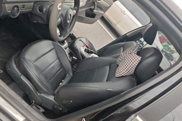 Used Volkswagen Lavida 2013 Restyled Classic 1.6L Manual Comfort Edition Left Front Seat