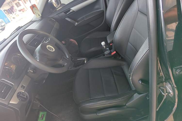Used Volkswagen Lavida 2013 Revised Version 1.4 TSI DSG Comfort Edition Left Front Seat