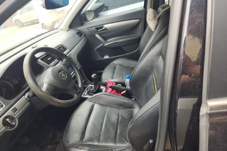 Used Volkswagen Lavida 2013 1.4TSI Manual Comfort Edition Left Front Seat