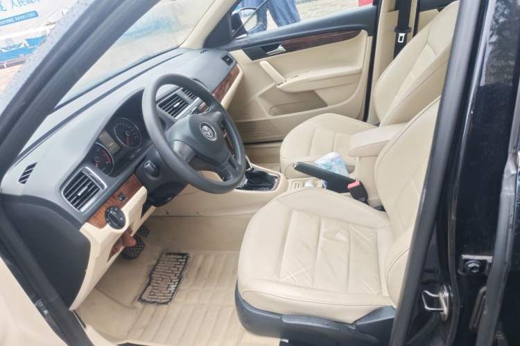 Used Volkswagen Lavida 2013 Restyled Classic 1.6L Automatic Comfort Edition Left Front Seat