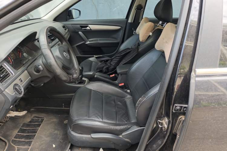 Used Volkswagen Lavida 2013 Restyled Classic 1.6L Manual Comfort Edition Left Front Seat