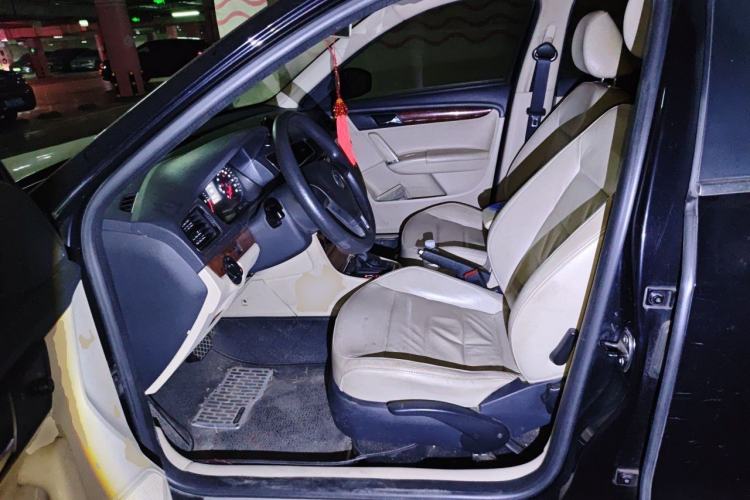 Used Volkswagen Lavida 2013 1.6L Automatic Comfort Edition Left Front Seat