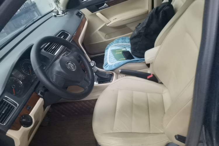 Used Volkswagen Lavida 2013 Revised Version 1.4 TSI DSG Comfort Edition Left Front Seat
