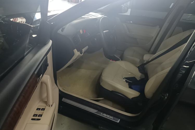 Used Volkswagen Lavida 2013 Restyled Classic 1.6L Automatic Comfort Edition Left Front Seat