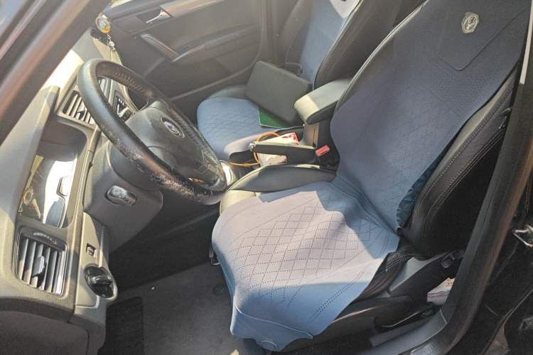 Used Volkswagen Lavida 2013 1.6L Automatic Fashion Edition Left Front Seat