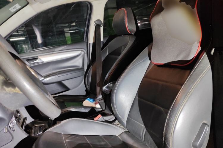 Used Volkswagen Lavida 2013 1.6L Manual Comfort Edition Left Front Seat