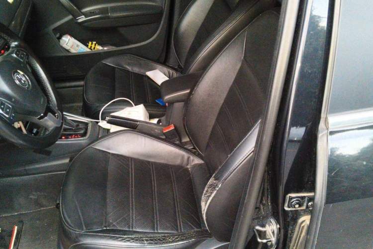 Used Volkswagen Lavida 2013 1.6L Automatic Luxury Edition Left Front Seat