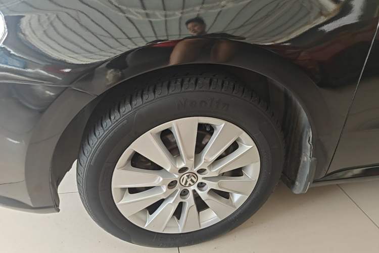Used Volkswagen Lavida 2013 Restyled Classic 1.6L Automatic Comfort Edition Left Front Wheel Hub