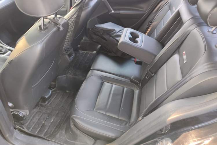 Used Volkswagen Lavida 2013 Revised Version 1.4 TSI DSG Comfort Edition Left Rear Seat