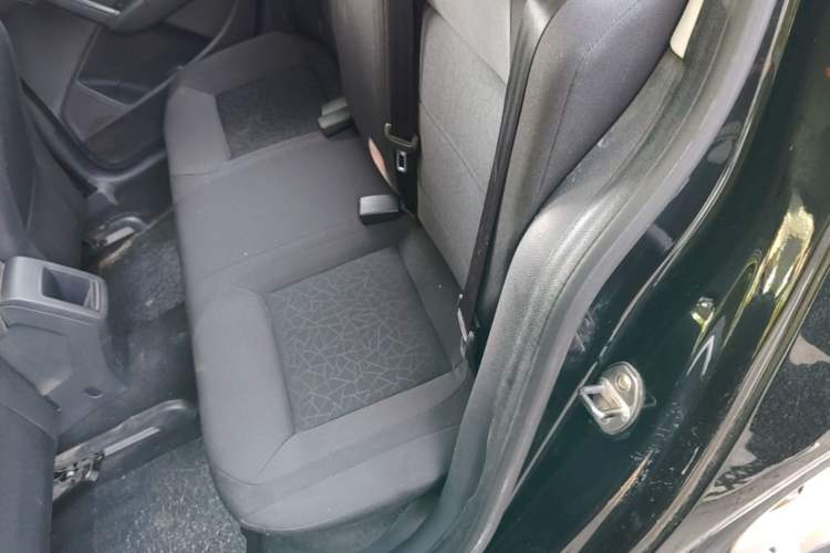 Used Volkswagen Lavida 2013 Revised Classic 1.6L Automatic Fashion Edition Left Rear Seat