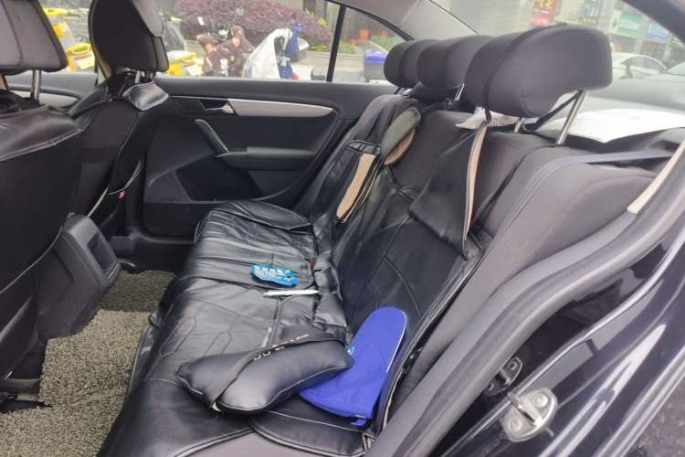 Used Volkswagen Lavida 2013 1.6L Automatic Fashion Edition Left Rear Seat