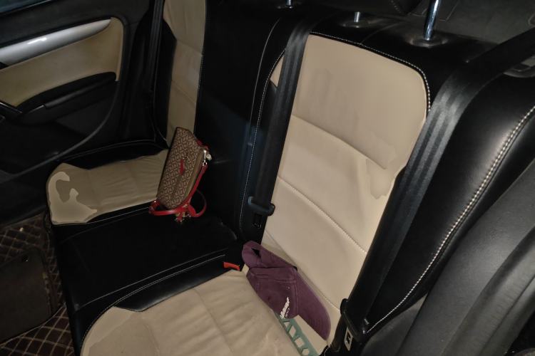 Used Volkswagen Lavida 2013 Revised Classic 1.6L Automatic Fashion Edition Left Rear Seat