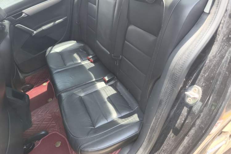 Used Volkswagen Lavida 2013 1.6L Automatic Comfort Edition Left Rear Seat