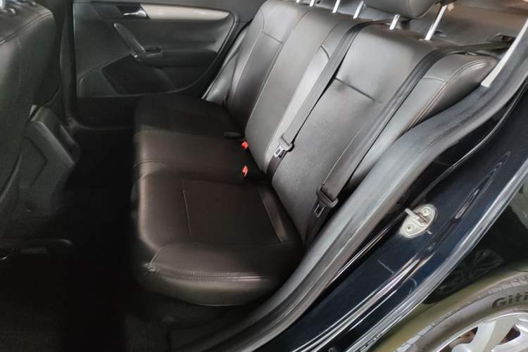 Used Volkswagen Lavida 2013 Revised Classic 1.6L Automatic Fashion Edition Left Rear Seat