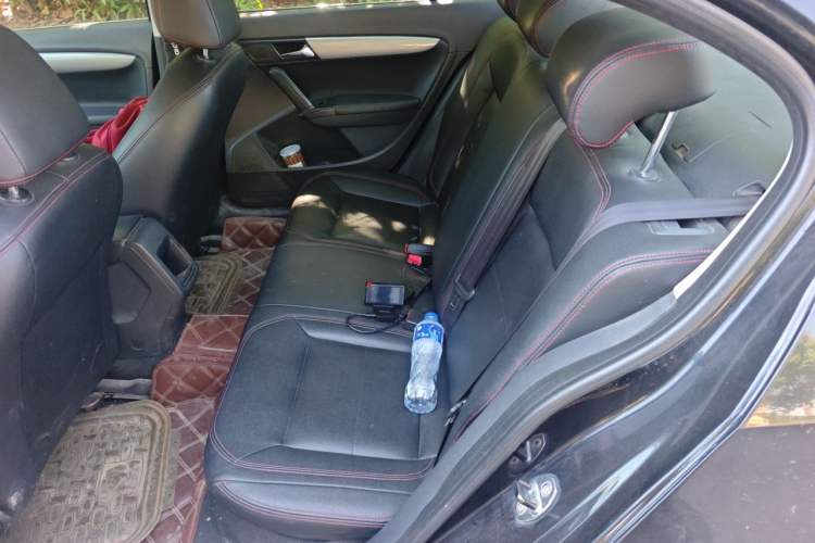 Used Volkswagen Lavida 2013 Revised Classic 1.6L Automatic Fashion Edition Left Rear Seat