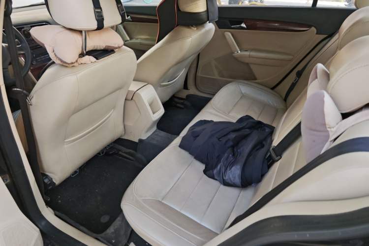 Used Volkswagen Lavida 2013 1.4TSI Manual Comfort Edition Left Rear Seat