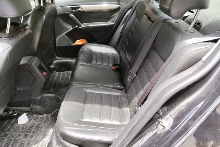 Used Volkswagen Lavida 2013 1.4 TSI Manual Luxury Edition Left Rear Seat
