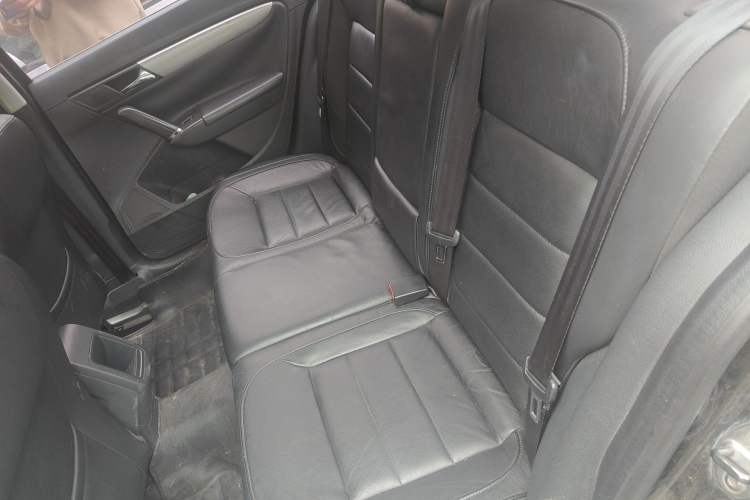 Used Volkswagen Lavida 2013 1.4TSI DSG Comfort Edition Left Rear Seat