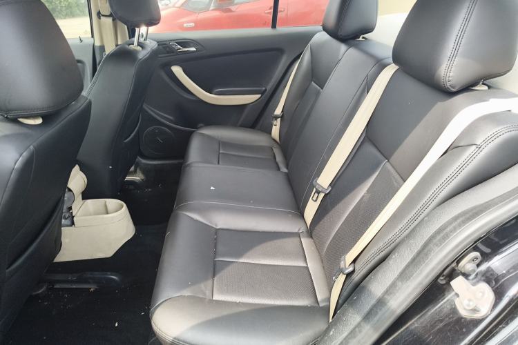 Used Volkswagen Lavida 2013 1.6L Manual Fashion Edition Left Rear Seat