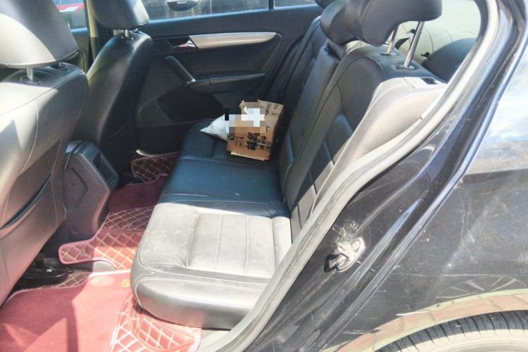 Used Volkswagen Lavida 2013 Revised Version 1.4 TSI DSG Comfort Edition Left Rear Seat