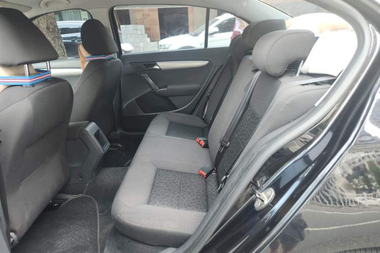 Used Volkswagen Lavida 2013 Revised Classic 1.6L Automatic Fashion Edition Left Rear Seat