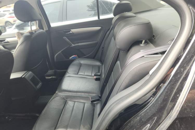 Used Volkswagen Lavida 2013 1.4TSI Manual Comfort Edition Left Rear Seat