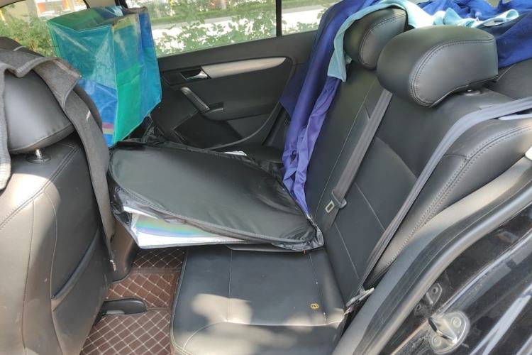 Used Volkswagen Lavida 2013 Revised Classic 1.6L Automatic Fashion Edition Left Rear Seat